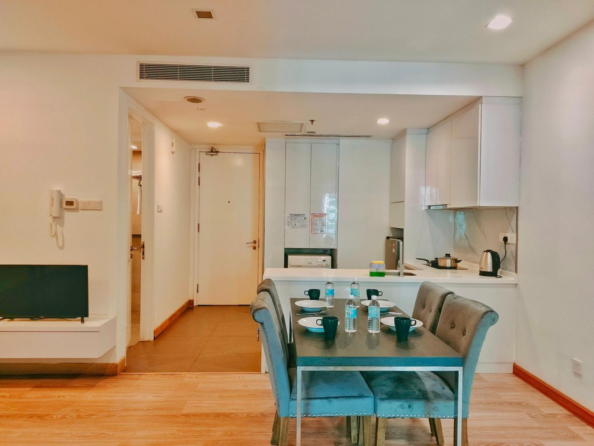 One Bukit Ceylon Klcc, Ls House